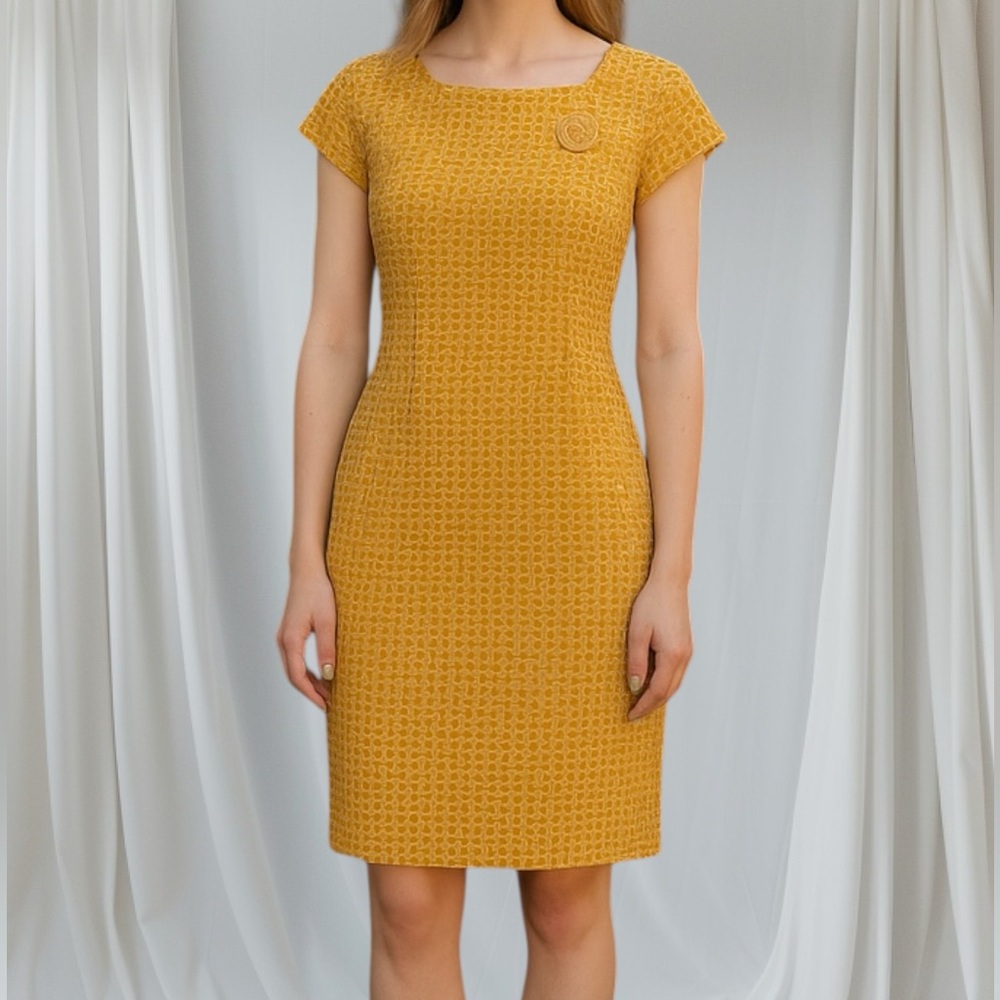 Yellow & white dress size 10, fully lined, NWOT